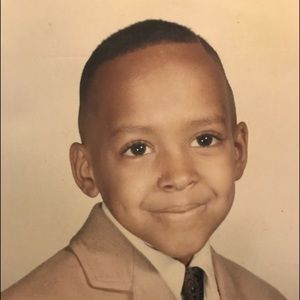 Meet your Posher, Derrick